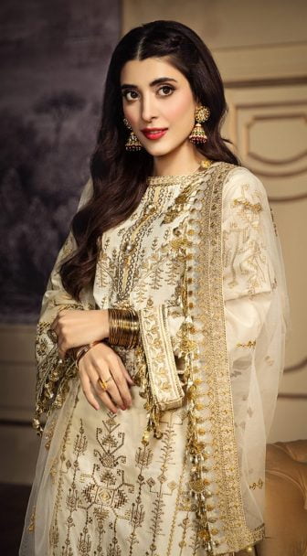 Anaya Luxury Embroidered Lawn Unstitched 3 Piece Suit AL20-06 Lawn Collection