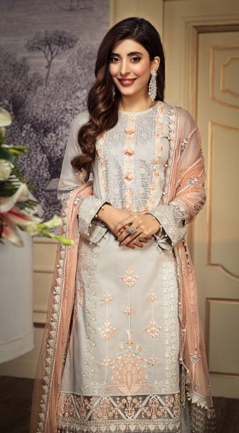 Anaya Luxury Embroidered Lawn Unstitched 3 Piece Suit AL20-09 Lawn Collection