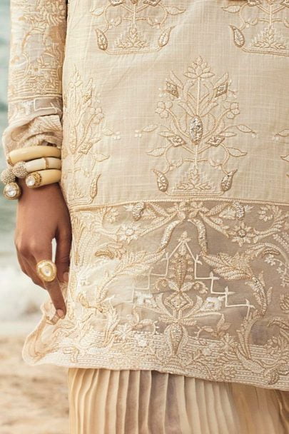 Sana Safinaz Luxury Lawn Unstitched 3 Piece Suit SSLL20-015A Lawn Collection