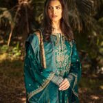 Sobia-Nazir-Winter-Shawl-Collection-2020-03B-02