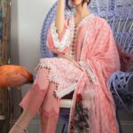 sobia-nazir-vital-lawn-2021-collection-08a_01