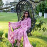 Sobia-nazir-luxury-lawn-collection-2021-04A-01