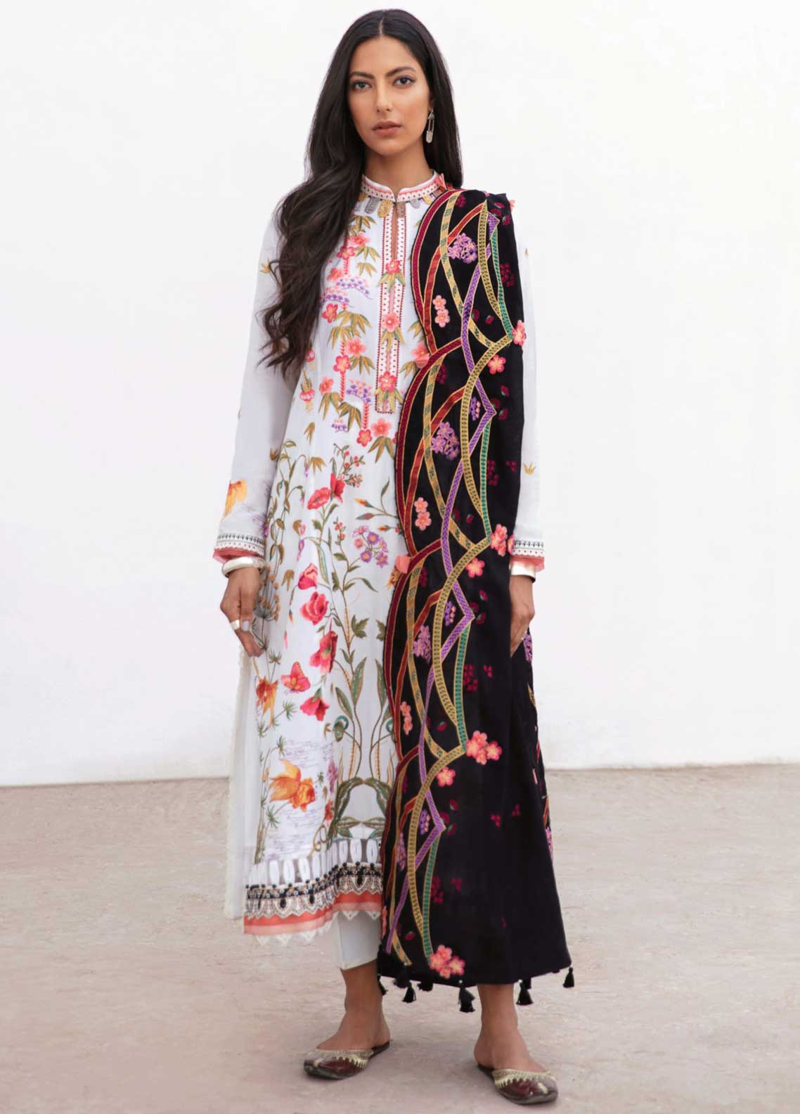 Zaha-Luxury-Festive-Lawn-2021-Collection-05_01