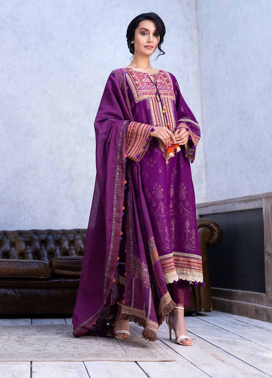 Sobia Nazir Embroidered Silk Karandi Suit Unstitched 3 Piece 07A – Autumn/Winter Collection